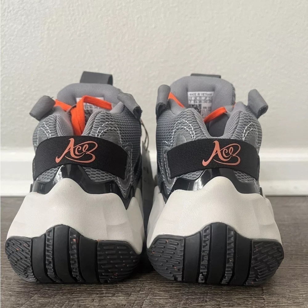 Adidas Exhibit B Candace PE Black/Gray/Orange Basketball Women Shoe Siz 7 GZ2351 - Picture 6 of 11